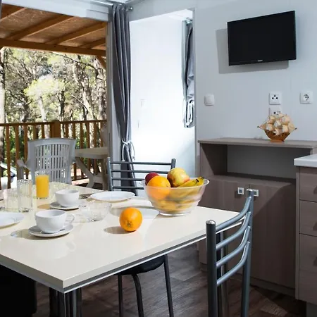 Park za odmor Mobile Homes Camp Basko Polje - Adriatic Kampovi 3*