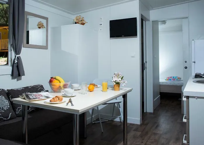 Mobile Homes Camp Basko Polje - Adriatic Kampovi 3* Baška Voda