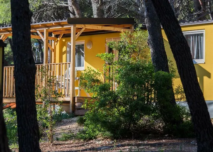 Village de vacances Mobile Homes Camp Basko Polje - Adriatic Kampovi 3*